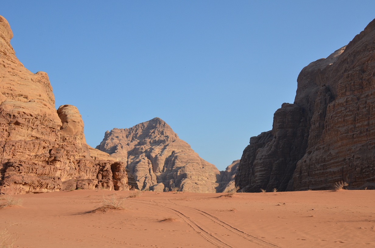 Jordan_-_Wadi_Rum.jpg